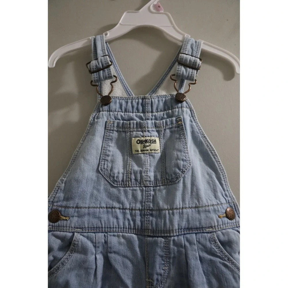 OshKosh B'gosh Light Wash Denim Overalls Toddler‎ Baby Adjustable Straps Cute